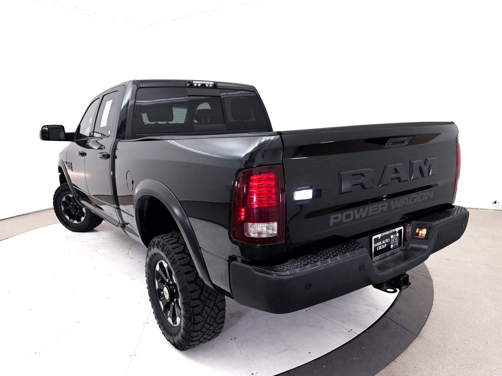 Used 2018 RAM 2500 Power Wagon w/ Leather & Luxury Group AWD/4WD image 7