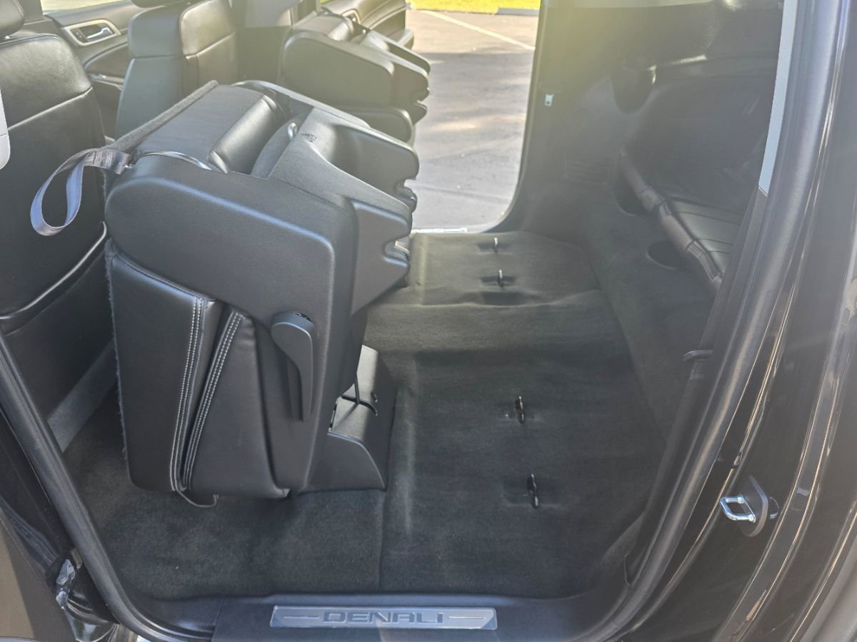 Used 2018 GMC Yukon XL Denali image 30