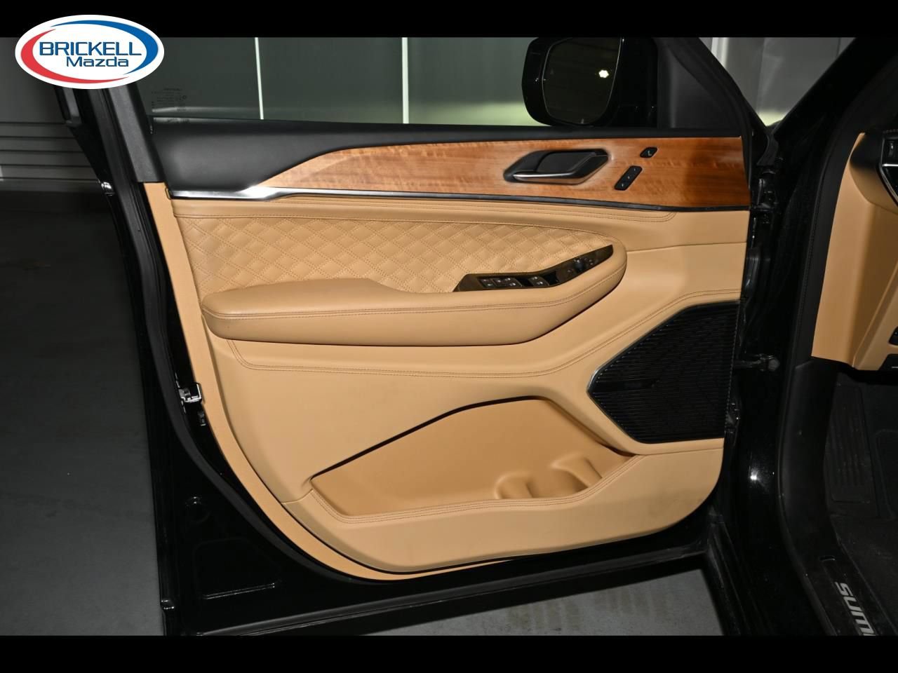 Used 2022 Jeep Grand Cherokee Summit AWD/4WD image 22