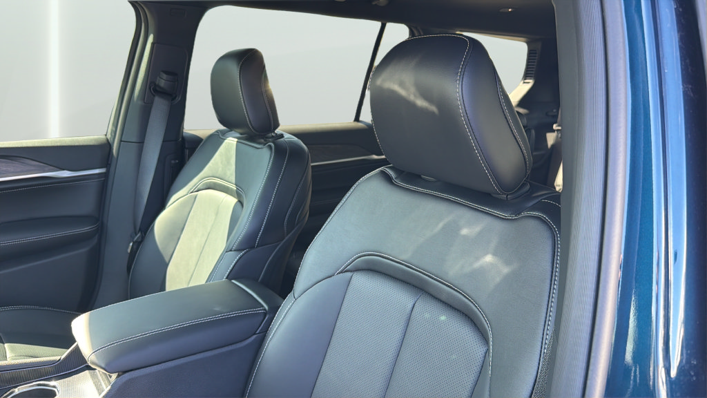 New 2027 Jeep Grand Cherokee L Limited AWD/4WD image 11