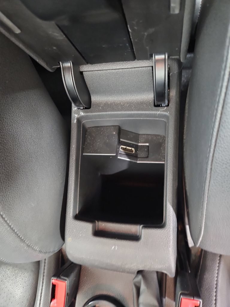 Used 2014 Volkswagen Jetta SE FWD image 23