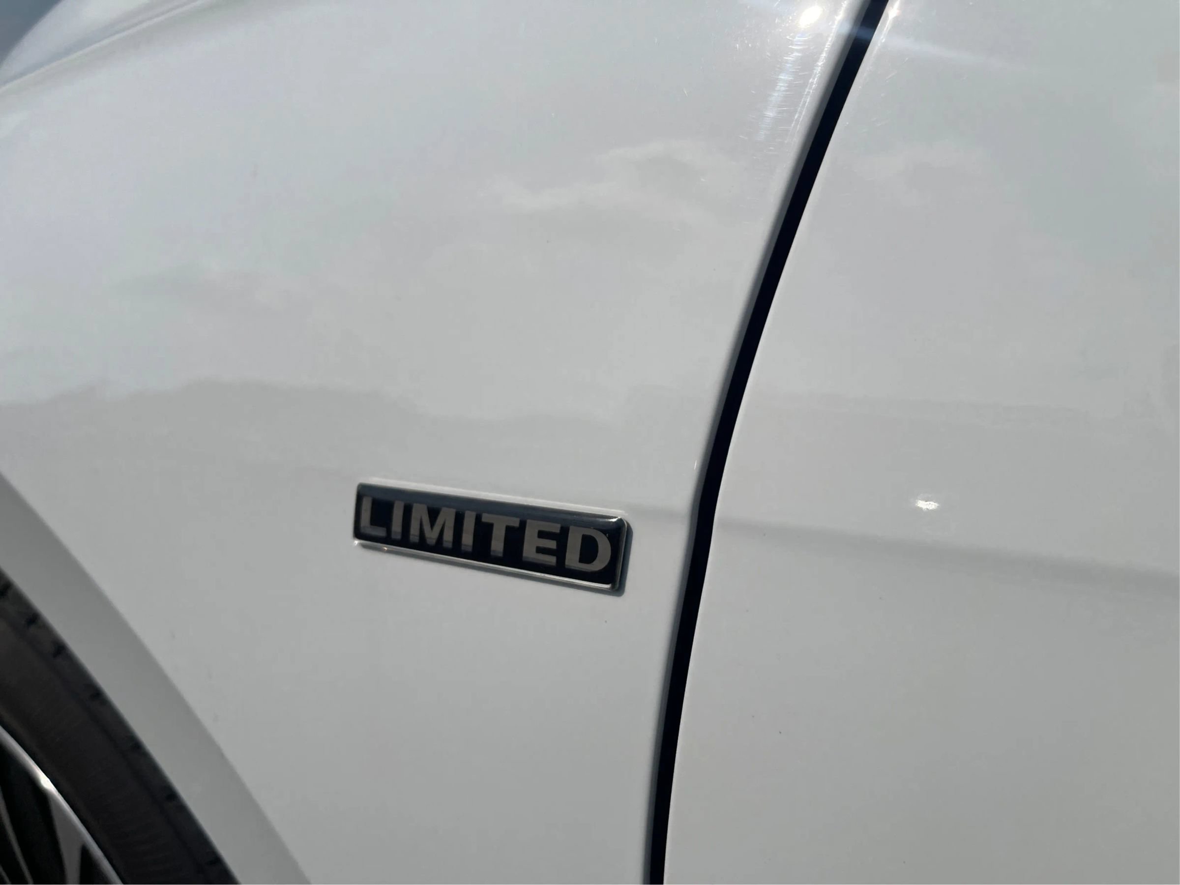 Used 2022 Volkswagen Passat 2.0T FWD image 25