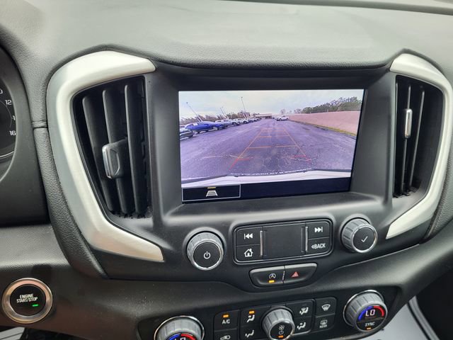 Used 2024 GMC Terrain SLT image 20