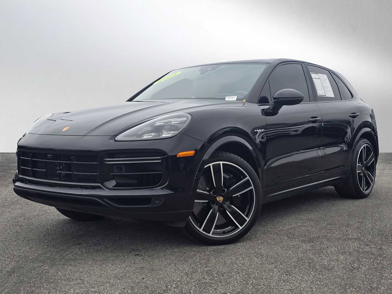 Used 2021 Porsche Cayenne Turbo S image 1