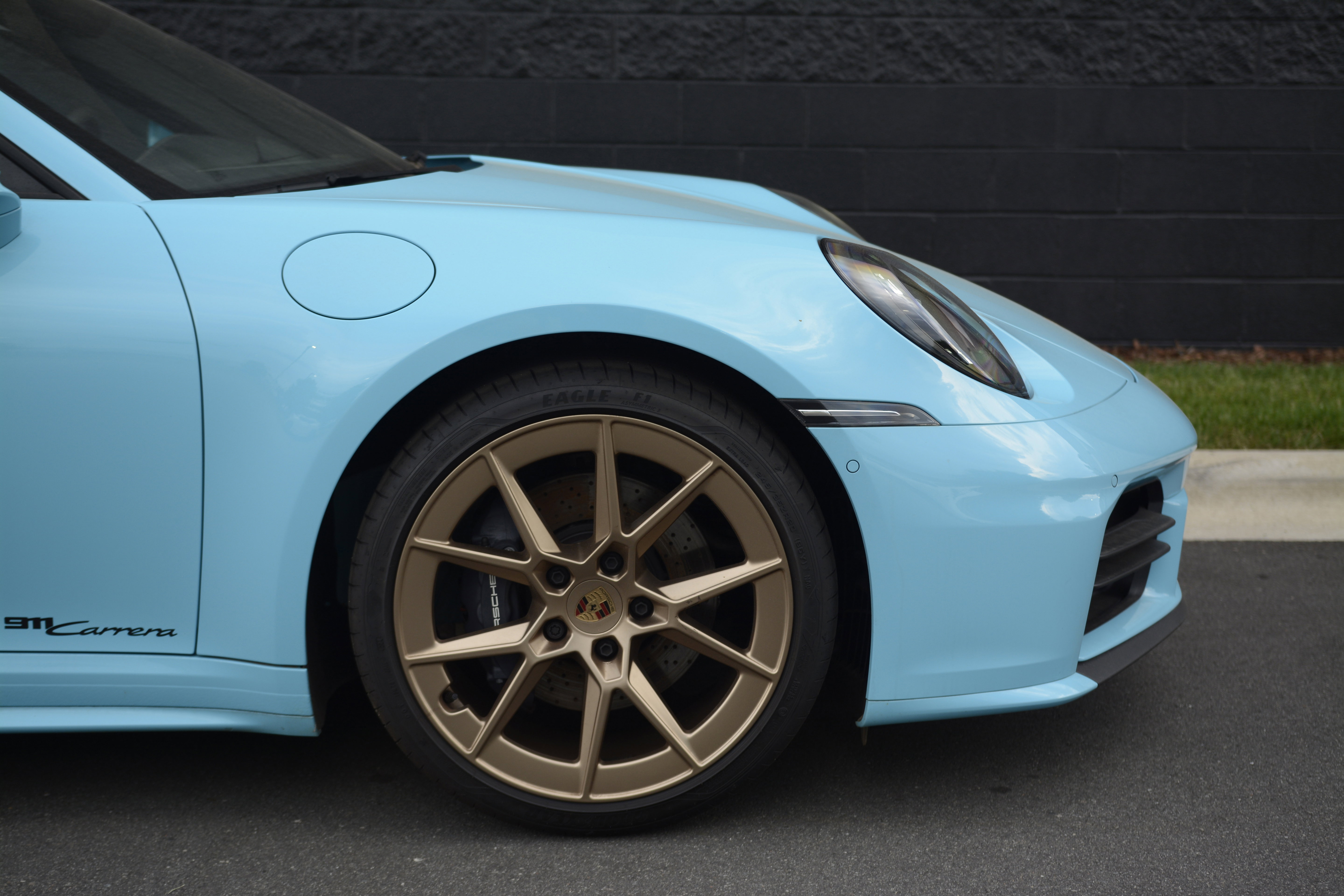Certified 2025 Porsche 911 Carrera RWD image 11