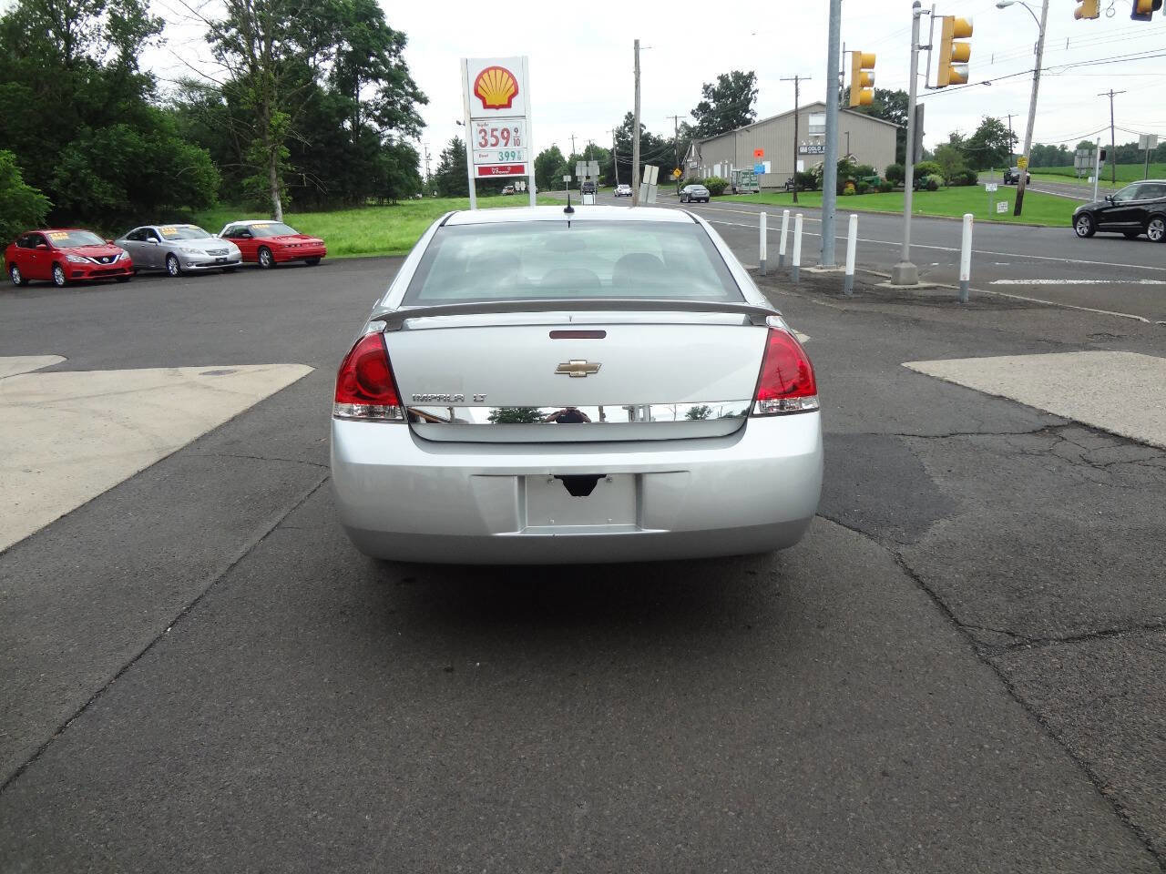 Used 2009 Chevrolet Impala LT w/ Luxury Edition Package image 4