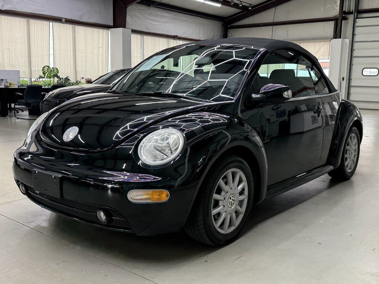 Used 2005 Volkswagen Beetle GLS FWD image 5