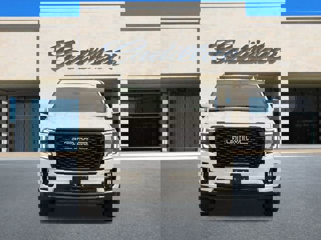 Used 2021 GMC Yukon Denali w/ Denali Premium Package image 8