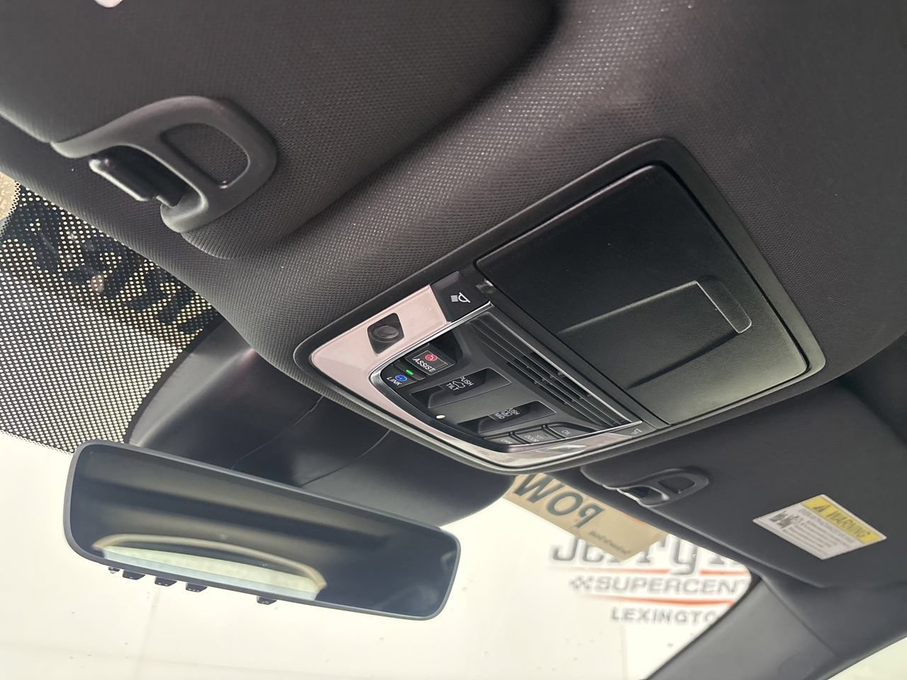 Used 2025 Acura RDX SH-AWD image 22