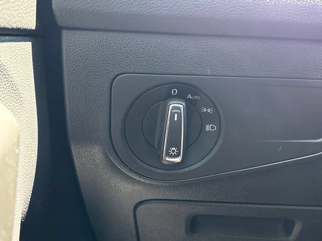 Used 2024 Volkswagen Tiguan SE AWD/4WD image 17