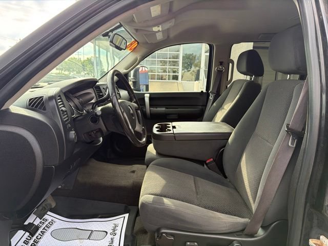 Used 2008 Chevrolet Silverado 2500 LT w/ EZ-Lift Tailgate Package AWD/4WD image 13