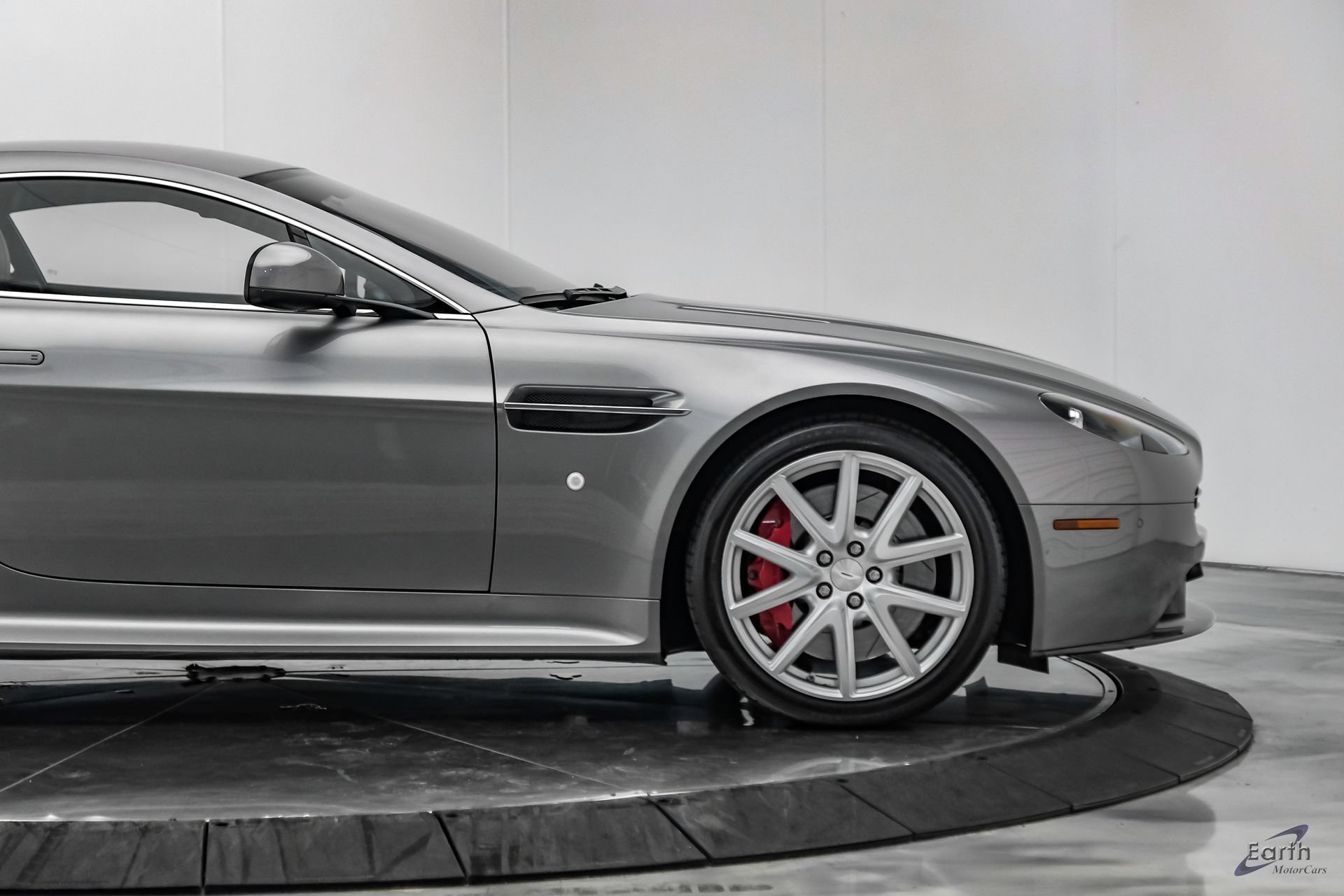 Used 2014 Aston Martin V8 Vantage S RWD image 27