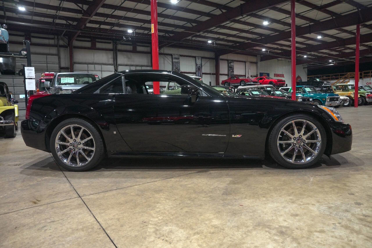 Used 2008 Cadillac XLR V RWD image 25