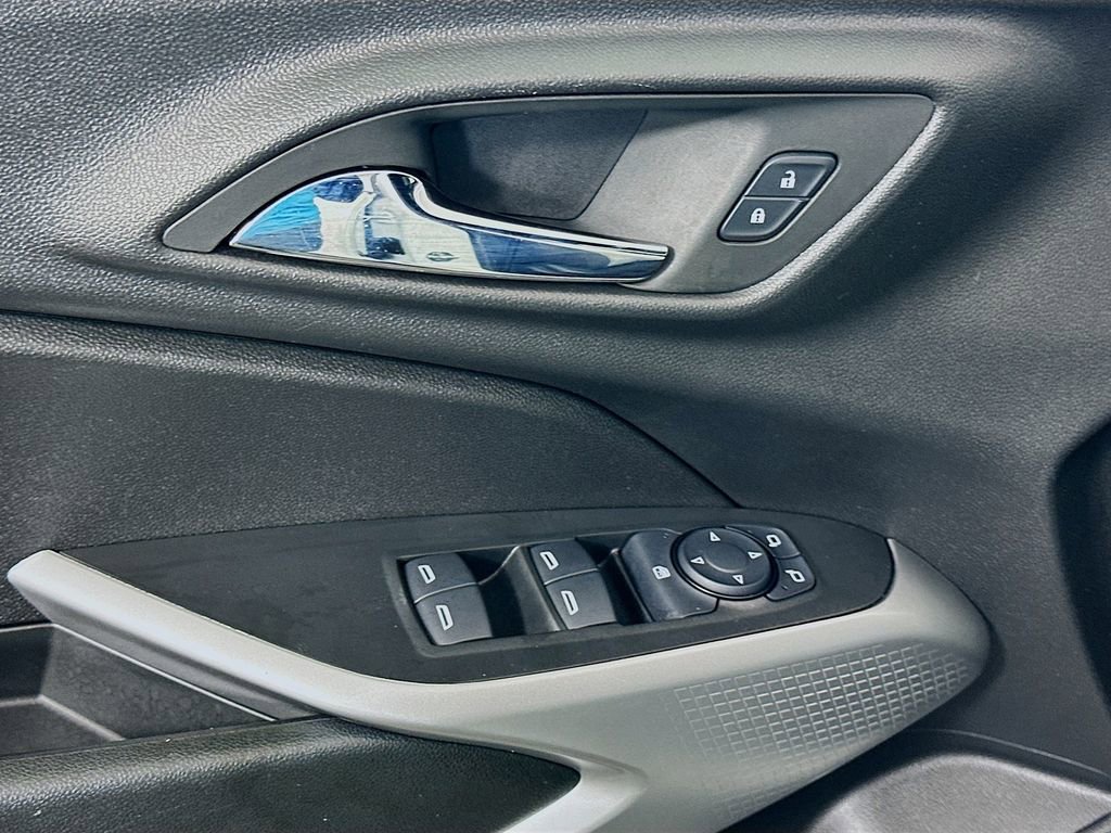 Used 2024 Chevrolet Trax RS image 17