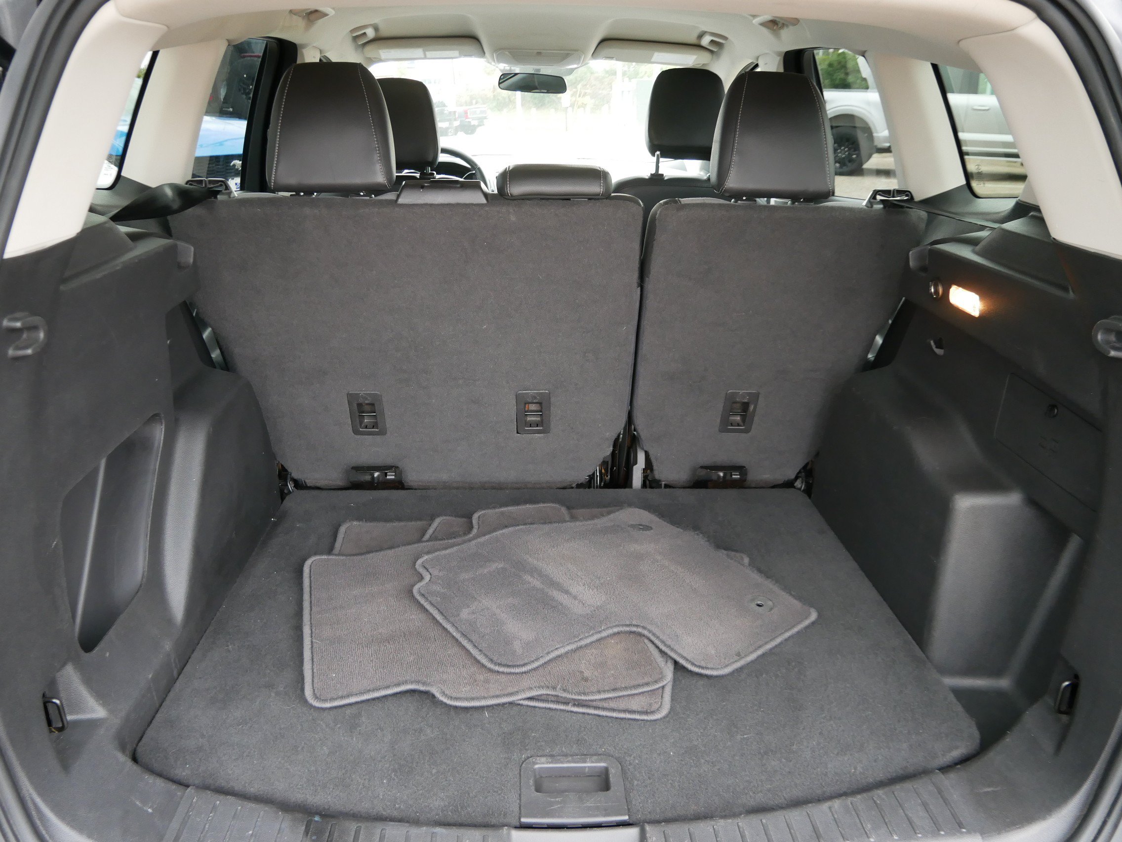Used 2019 Ford Escape SE AWD/4WD image 8
