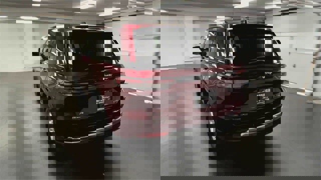 Used 2023 Jeep Grand Cherokee Laredo image 38