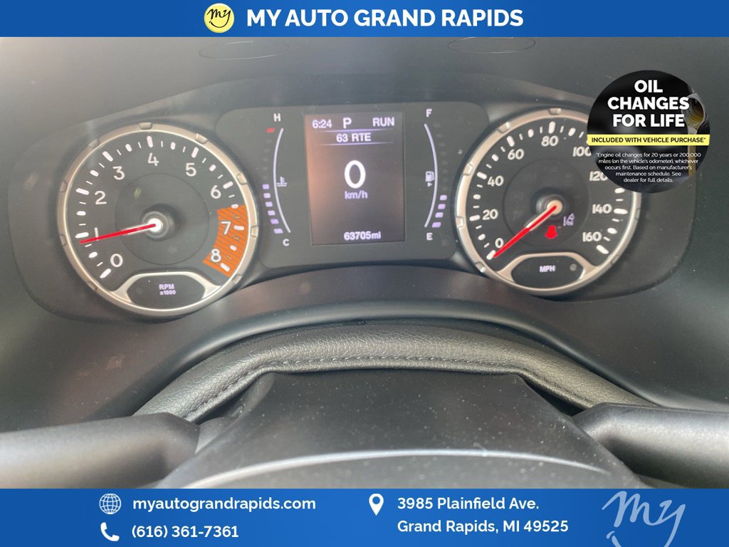 Used 2023 Jeep Renegade Latitude AWD/4WD image 18