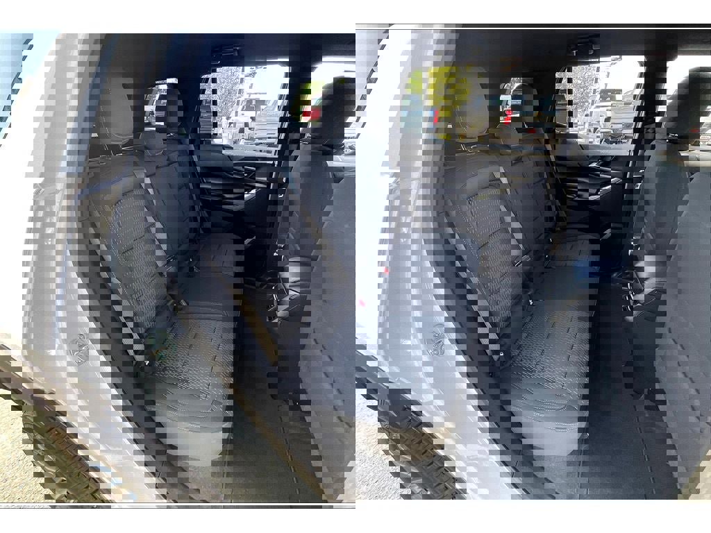 Used 2025 Chevrolet Equinox LT image 26