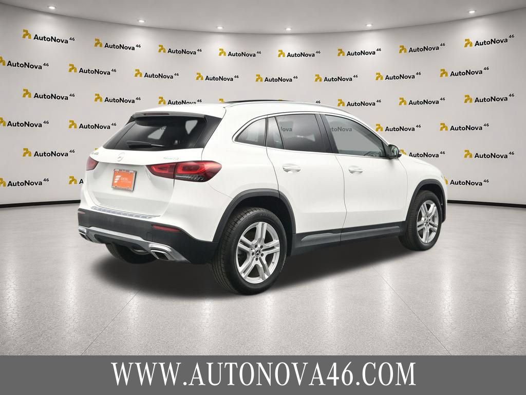 Used 2022 Mercedes-Benz GLA 250 4MATIC w/ Premium Package Lite image 9