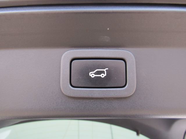 Used 2020 Jaguar I-PACE HSE image 28