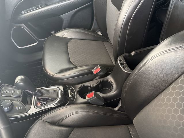 Used 2018 Jeep Compass Latitude AWD/4WD image 22