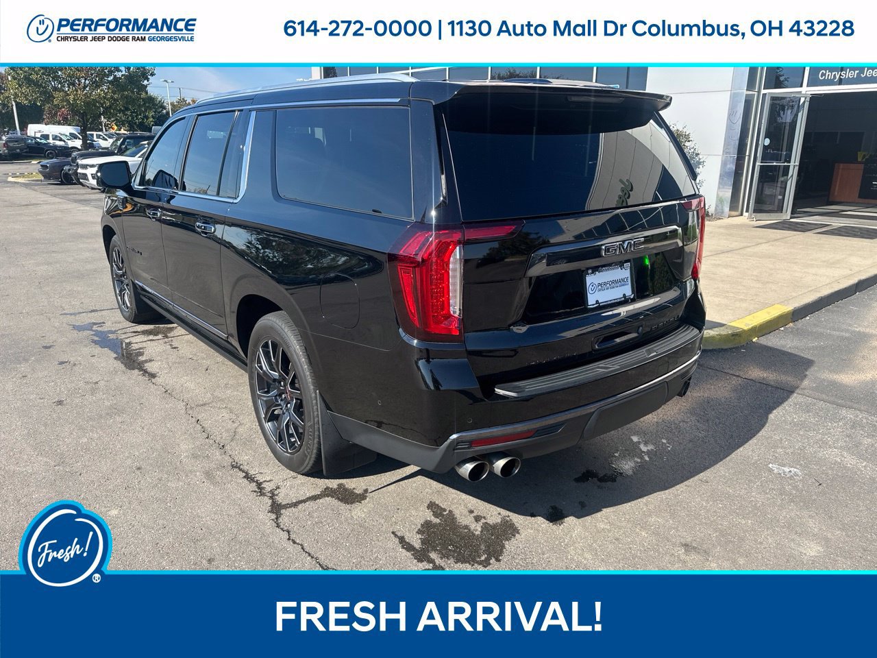 Used 2024 GMC Yukon XL Denali Ultimate AWD/4WD image 6
