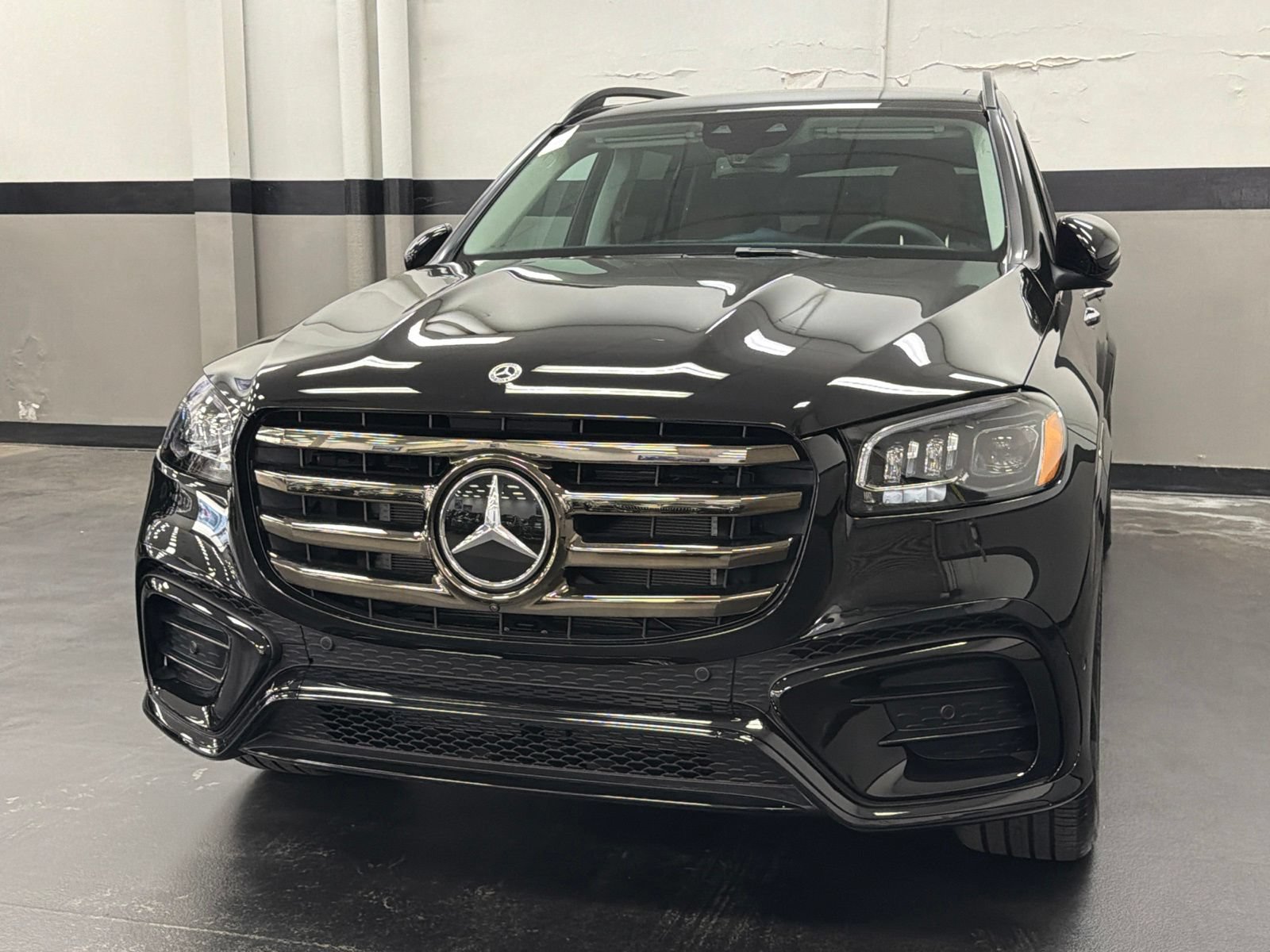 Used 2026 Mercedes-Benz GLS 450 4MATIC image 5