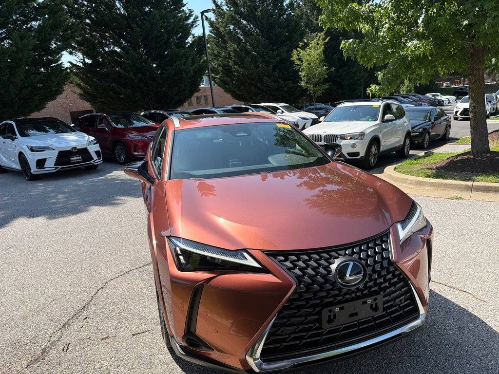 Certified 2025 Lexus UX 300h AWD w/ Accessory Package (Z1) image 8