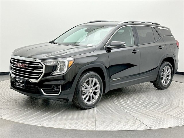 Used 2024 GMC Terrain SLT
