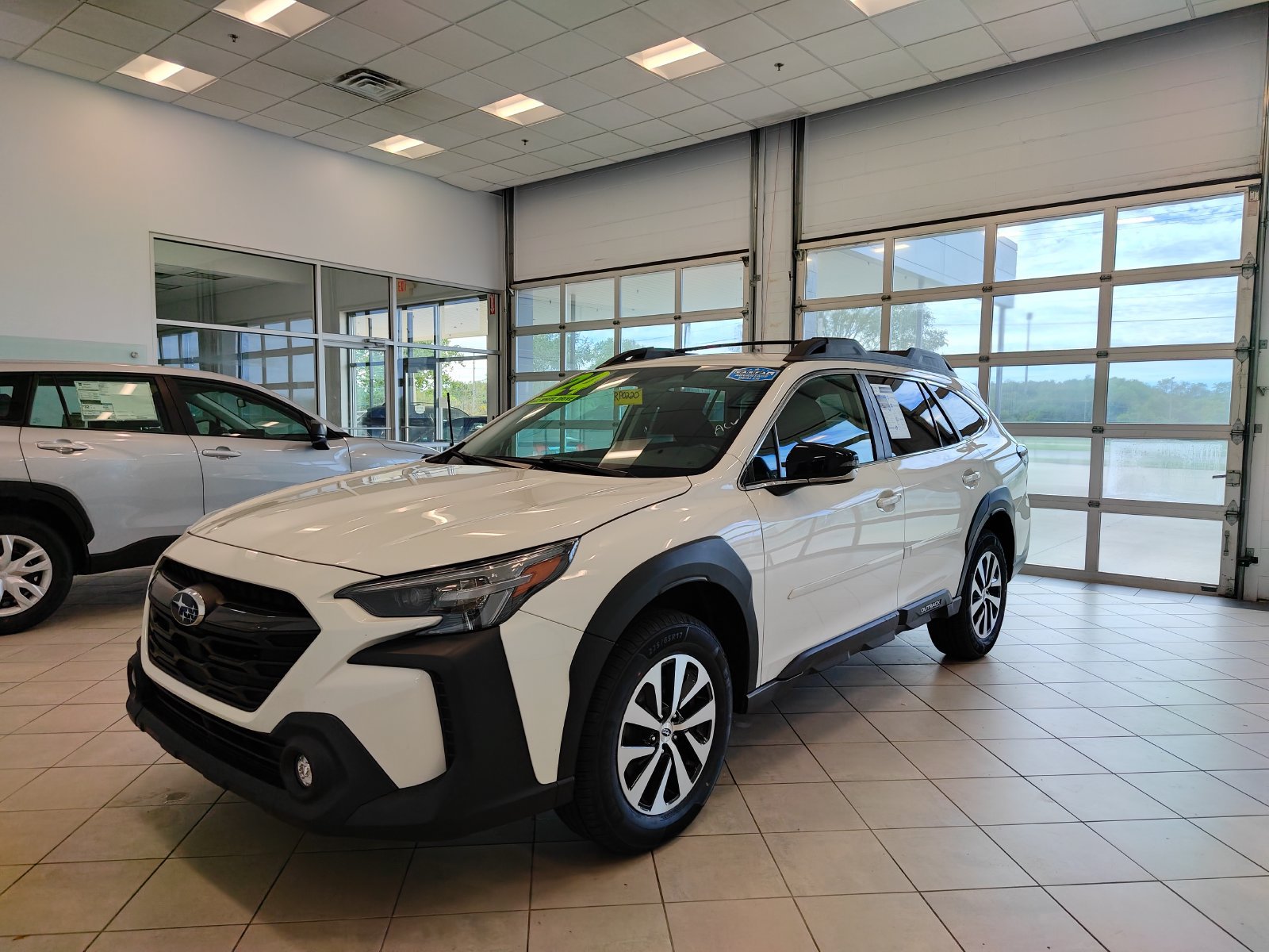 Used 2024 Subaru Outback Premium AWD/4WD image 6