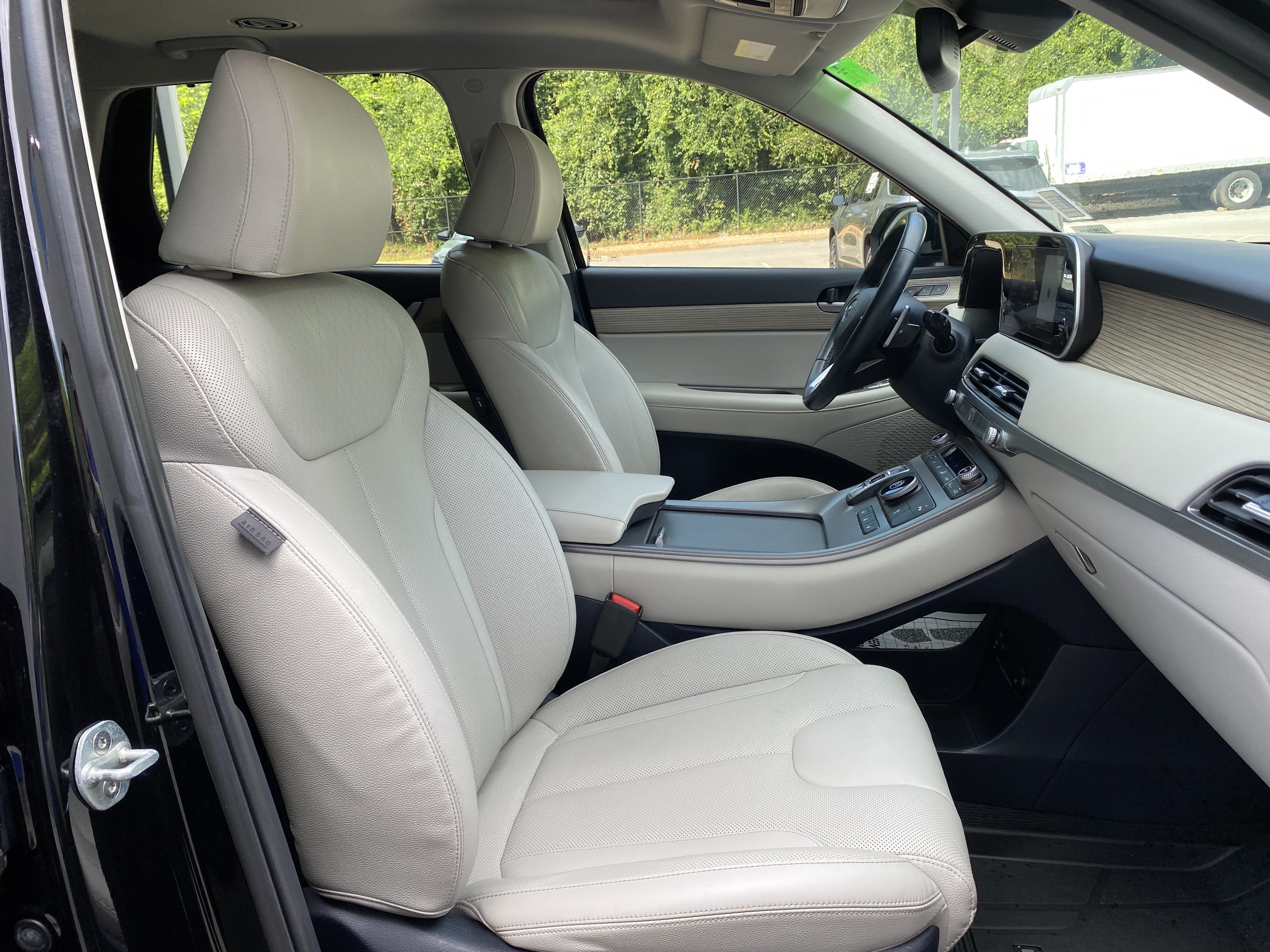 Used 2022 Hyundai Palisade SEL w/ Premium Package FWD image 35