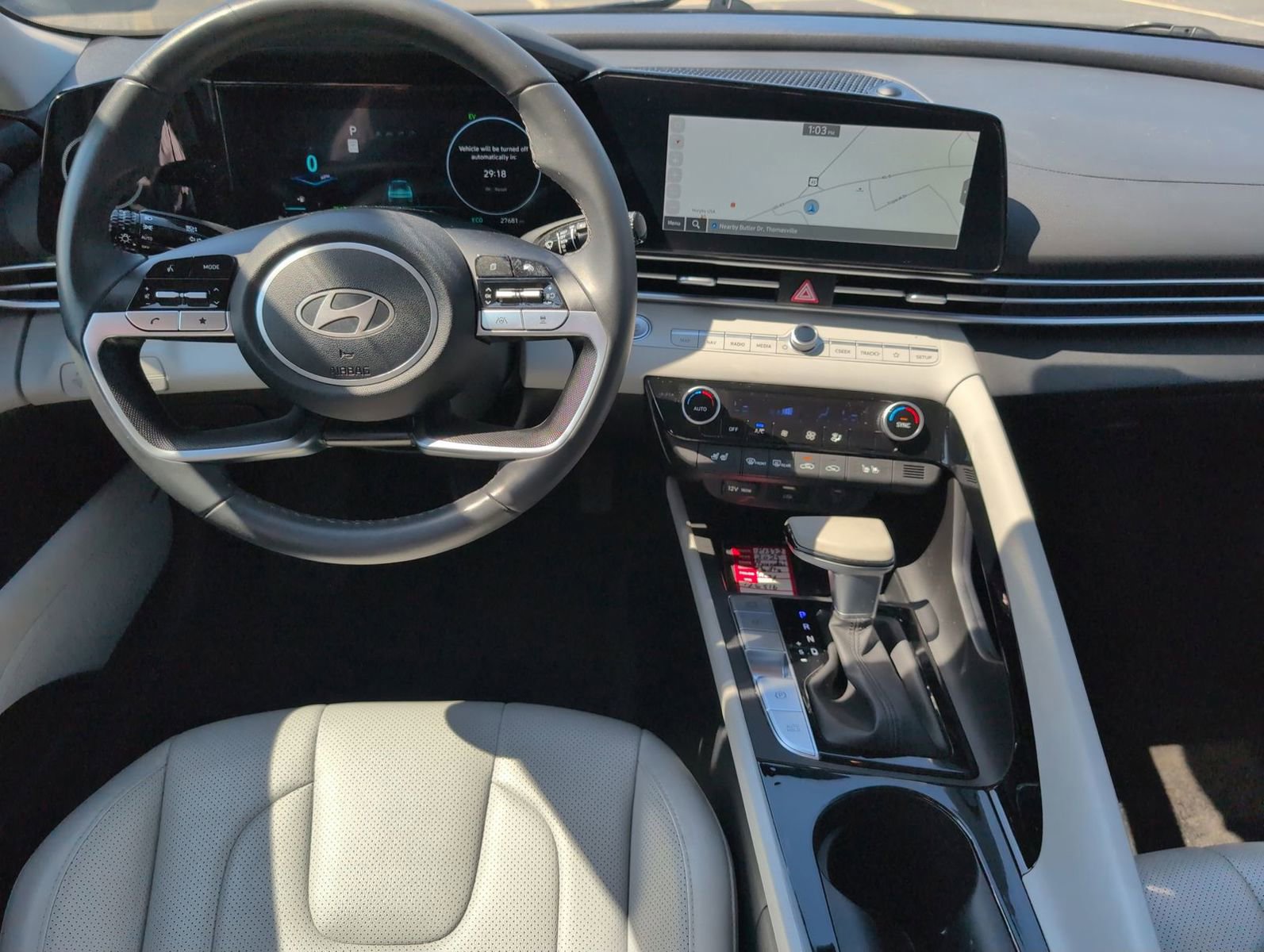 Used 2025 Hyundai Elantra Limited image 29