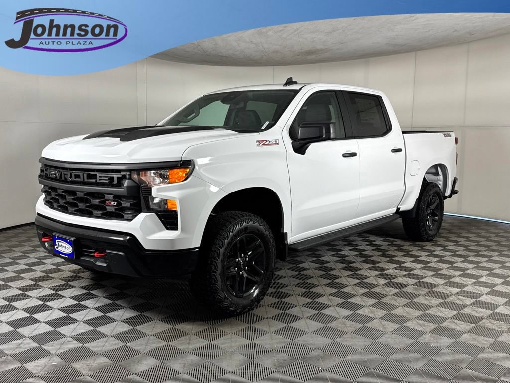 New 2026 Chevrolet Silverado 1500 Custom Trail Boss AWD/4WD image 1