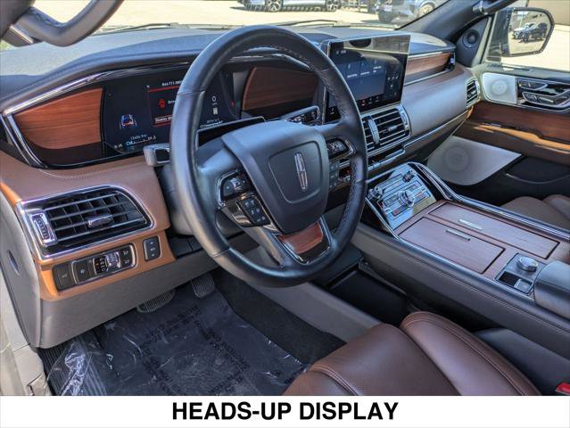 Used 2024 Lincoln Navigator Reserve AWD/4WD image 11