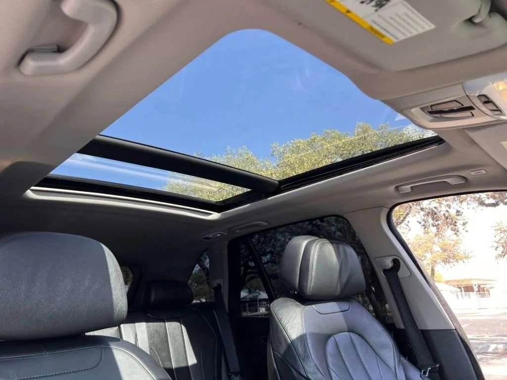 Used 2015 BMW X5 xDrive50i AWD/4WD image 19