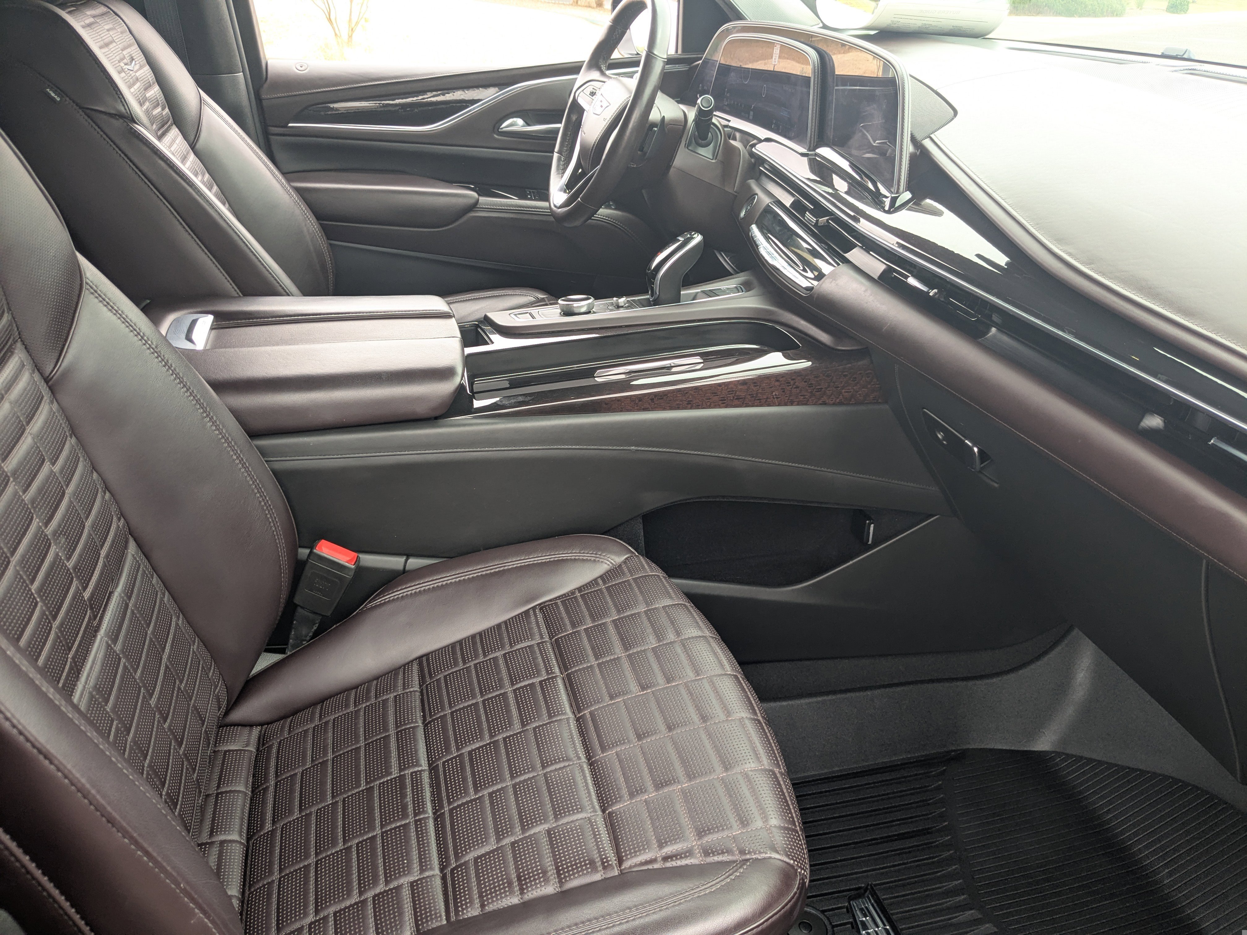 Used 2021 Cadillac Escalade Premium Luxury Platinum AWD/4WD image 11