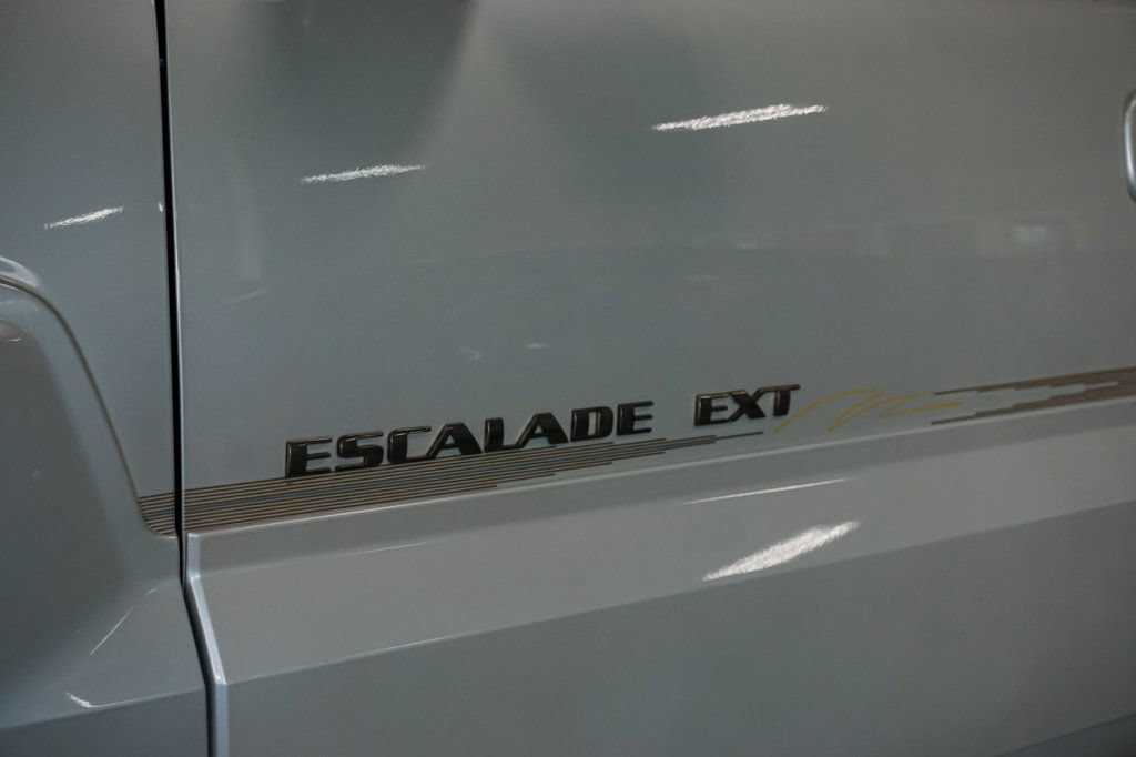 Used 2004 Cadillac Escalade EXT AWD/4WD image 50
