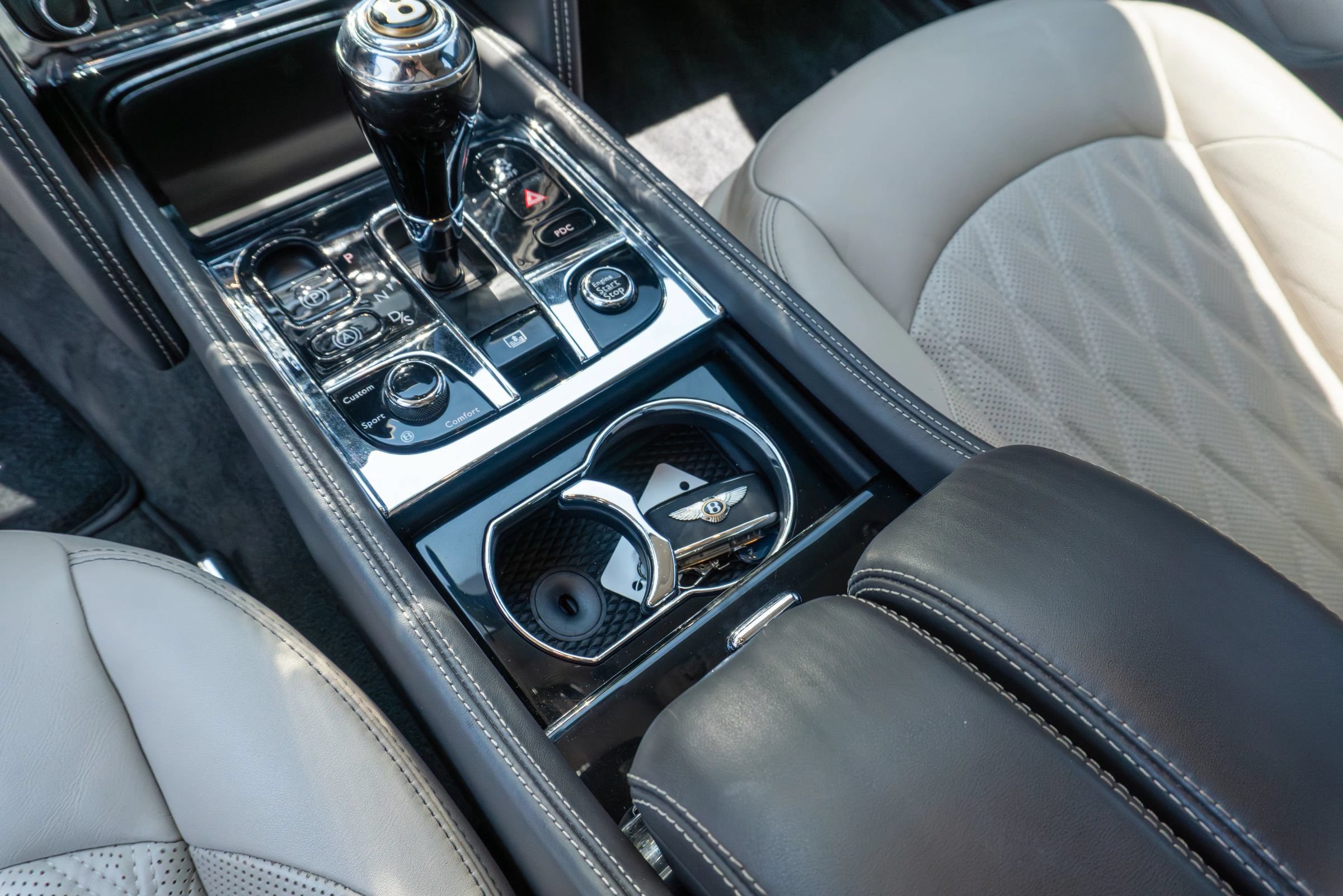 Used 2020 Bentley Mulsanne RWD image 17