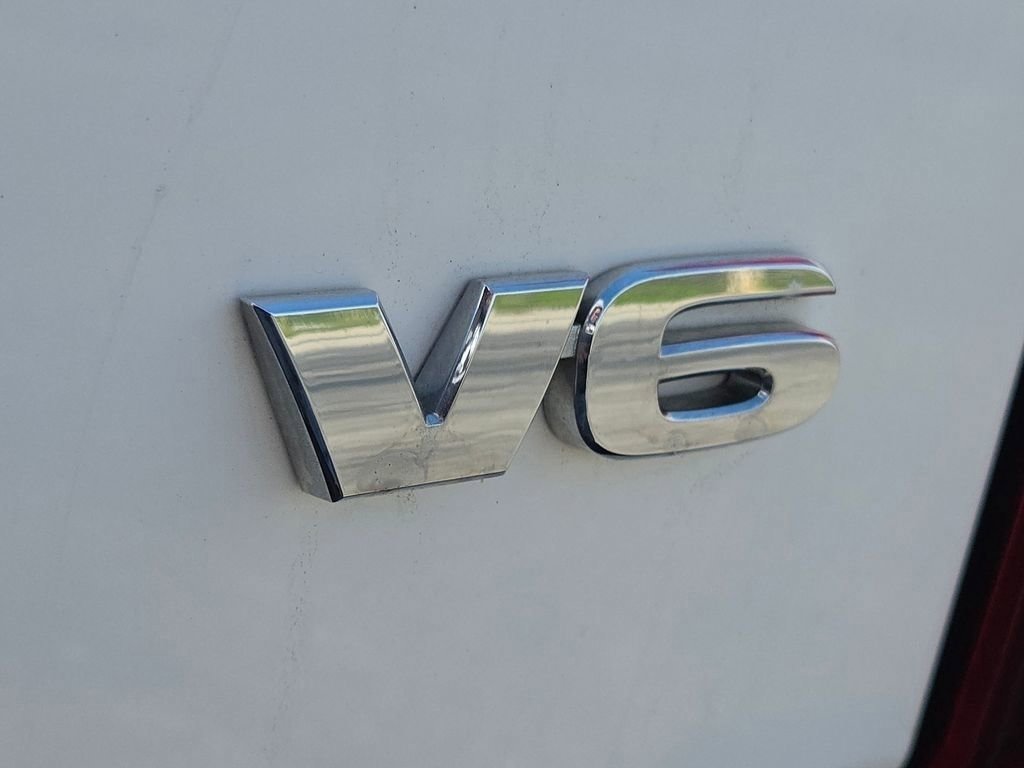 Used 2022 Toyota Tacoma SR5 w/ Technology Package image 25