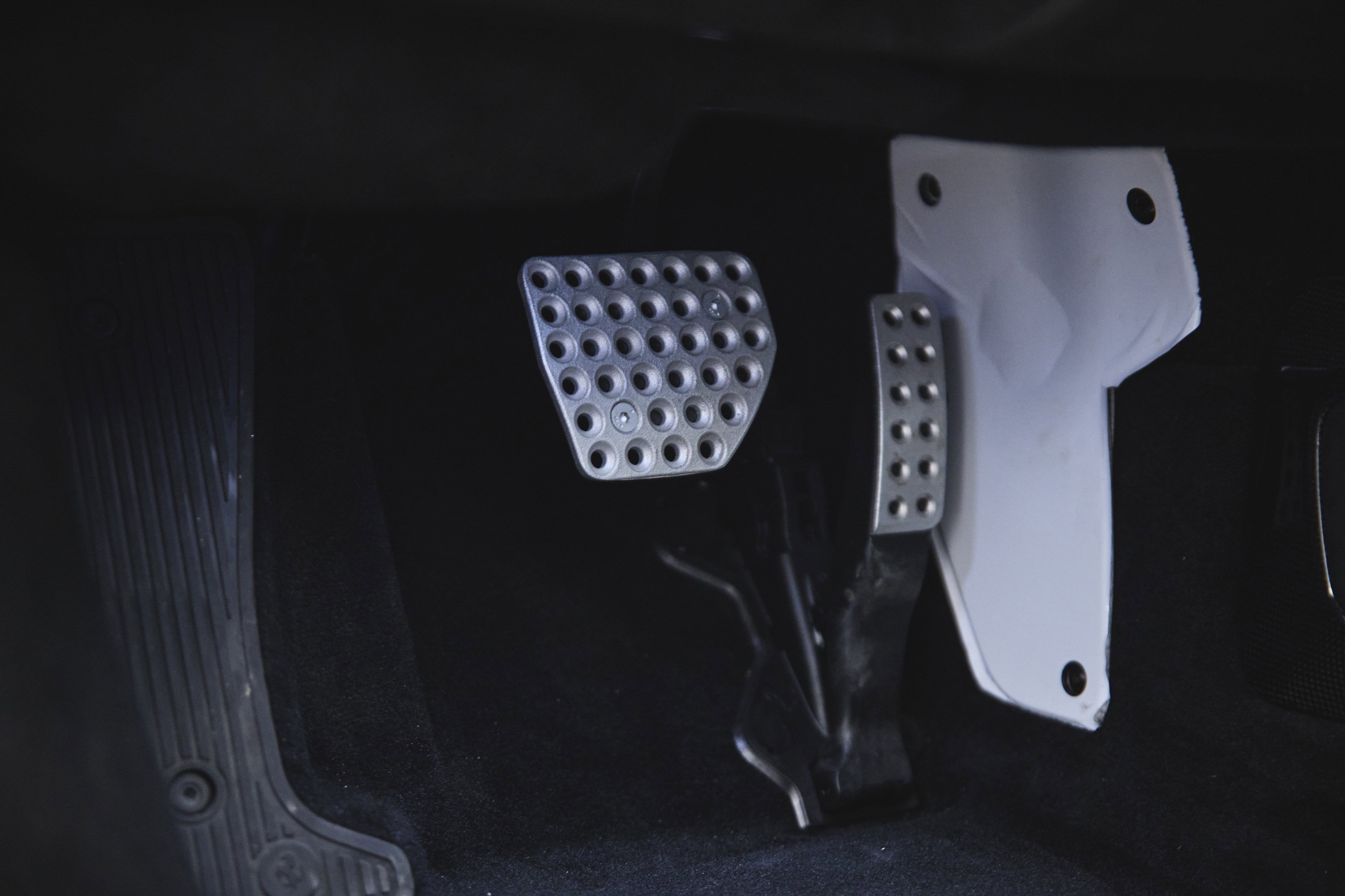 Used 2023 Ferrari SF90 Spider image 26