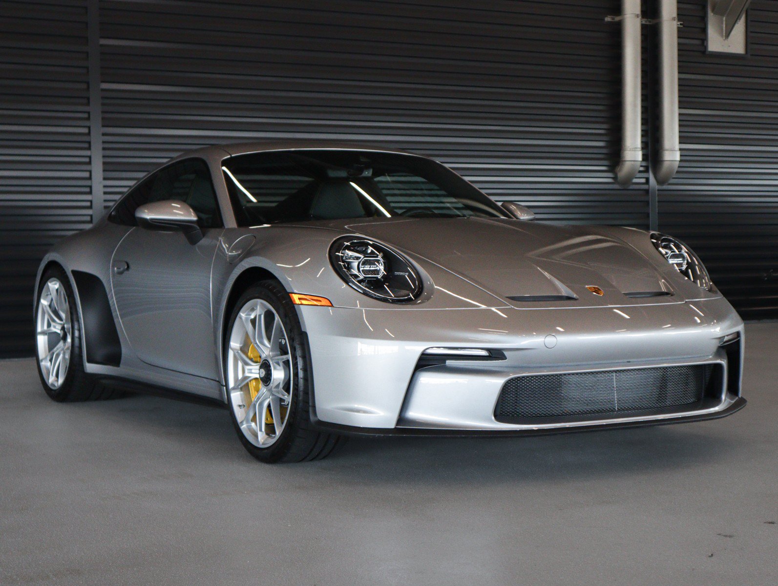 Used 2022 Porsche 911 GT3 RWD image 8