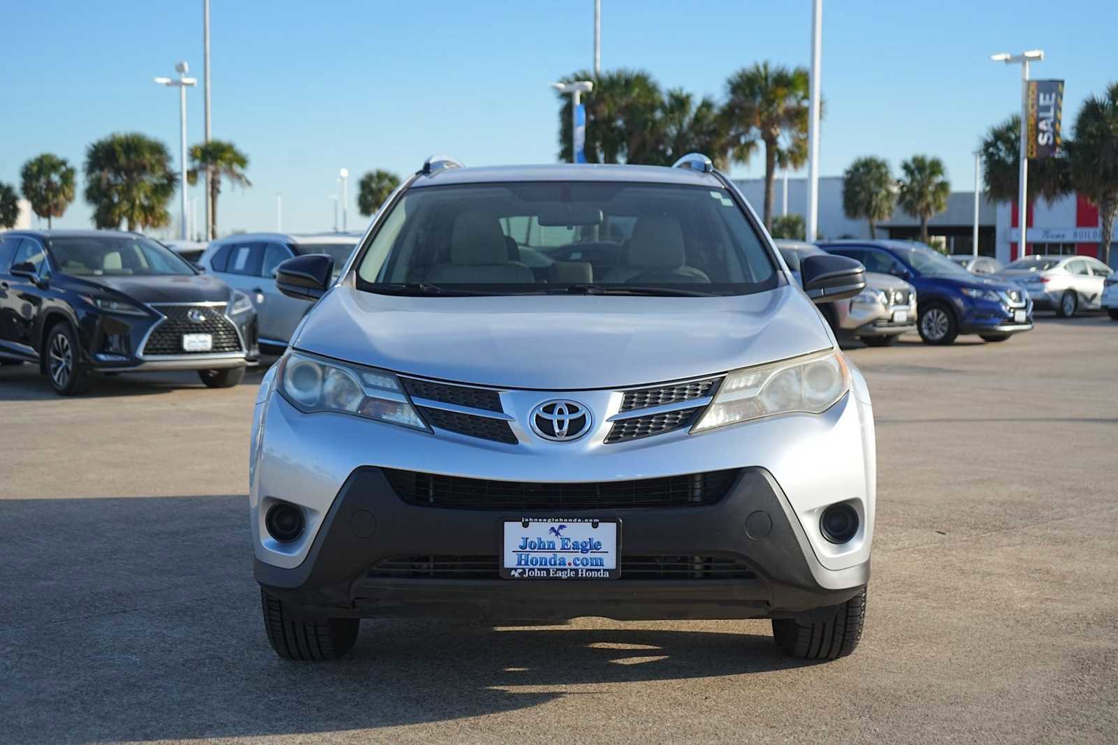 Used 2015 Toyota RAV4 LE image 6
