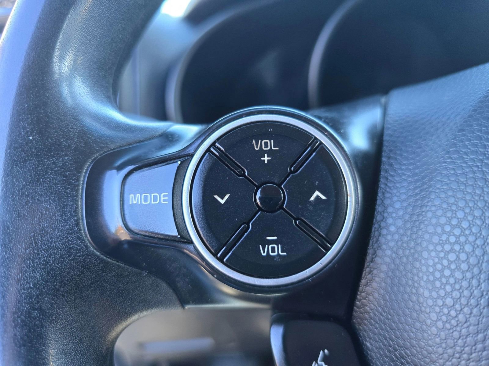 Used 2015 Kia Soul image 23