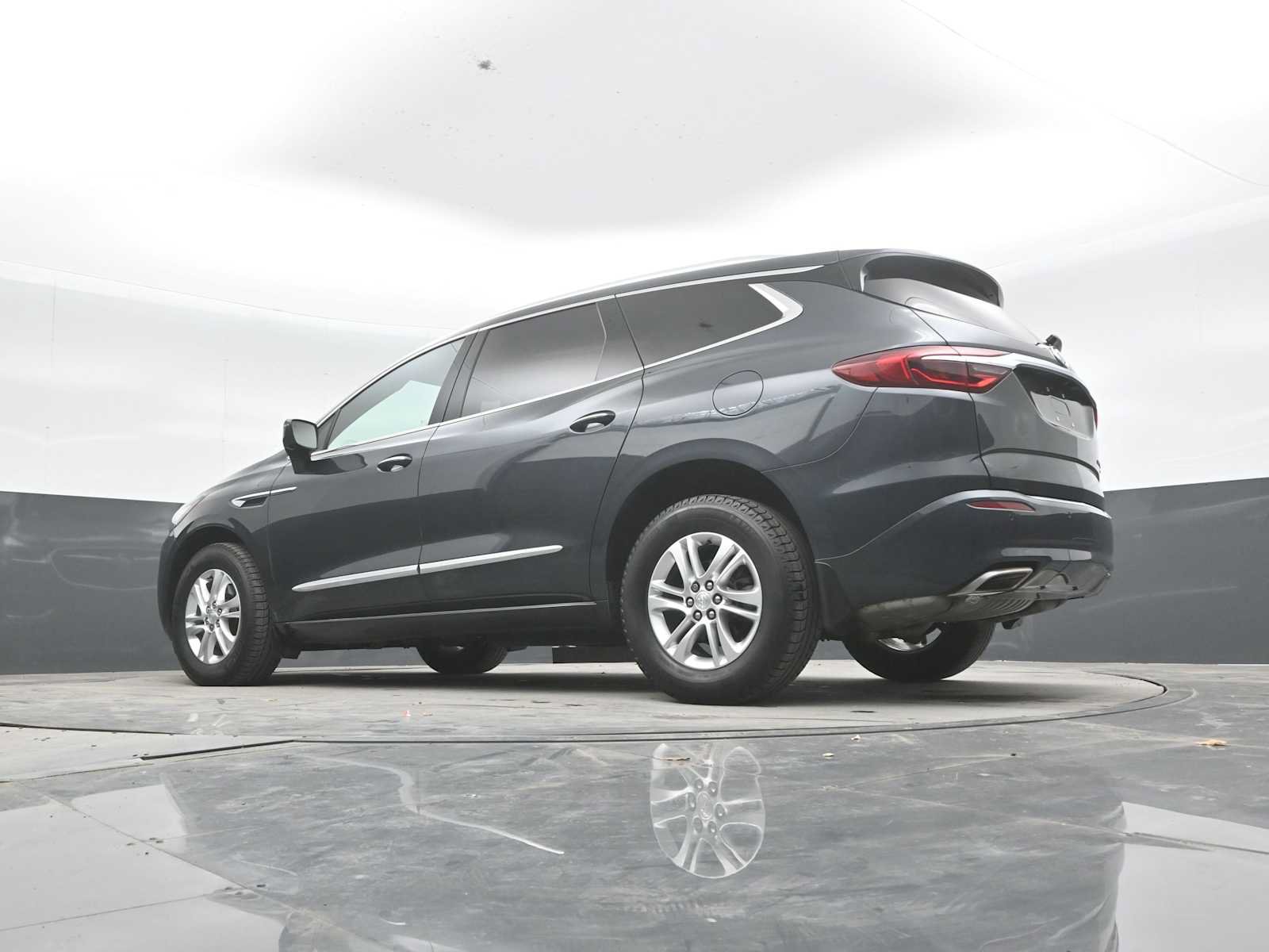 Used 2019 Buick Enclave Premium AWD/4WD image 23