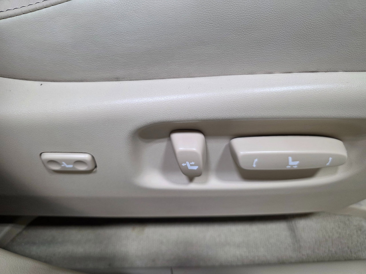 Used 2013 Lexus RX 350 2WD image 27