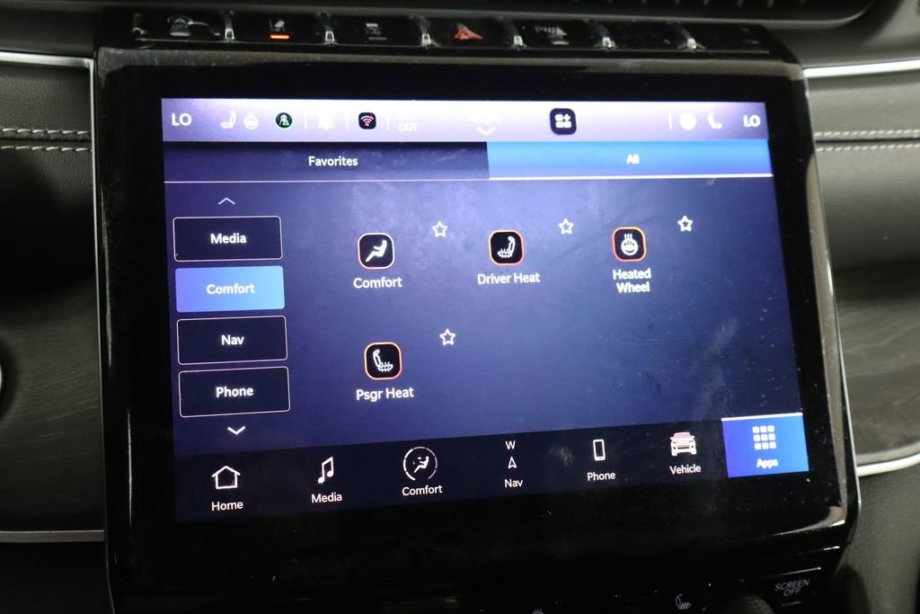 Used 2023 Jeep Grand Cherokee L Limited w/ Black Appearance Package image 39