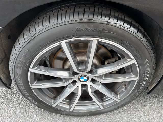 Used 2020 BMW 330i Sedan w/ Driving Assistance Package RWD image 17