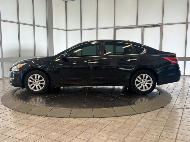 Used 2015 Nissan Altima 2.5 S w/ Power Driver Seat Package FWD image 4