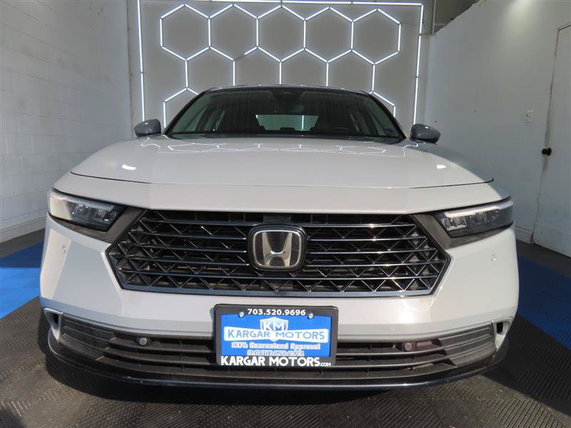 Used 2023 Honda Accord Touring image 3