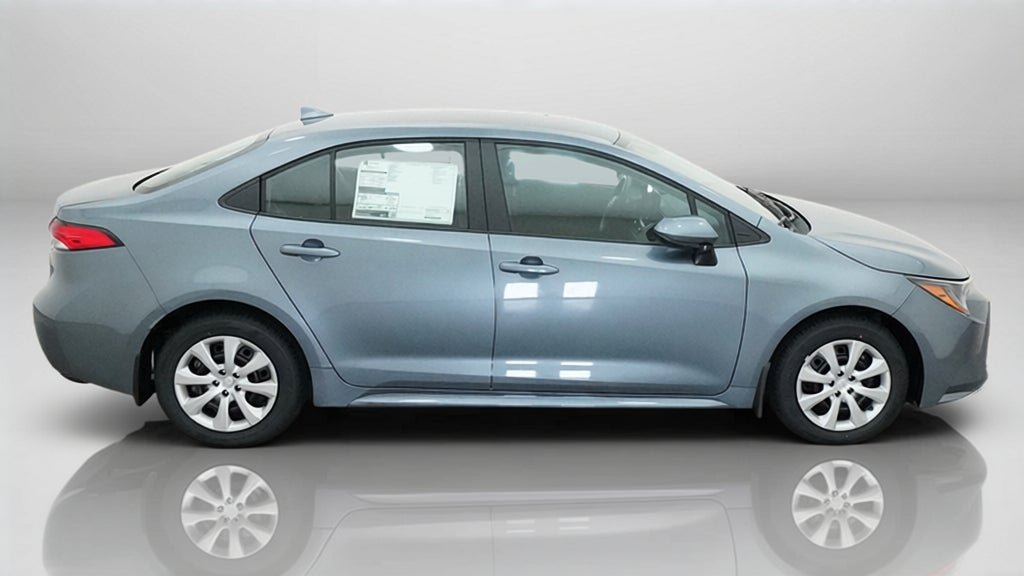 New 2027 Toyota Corolla LE FWD image 11